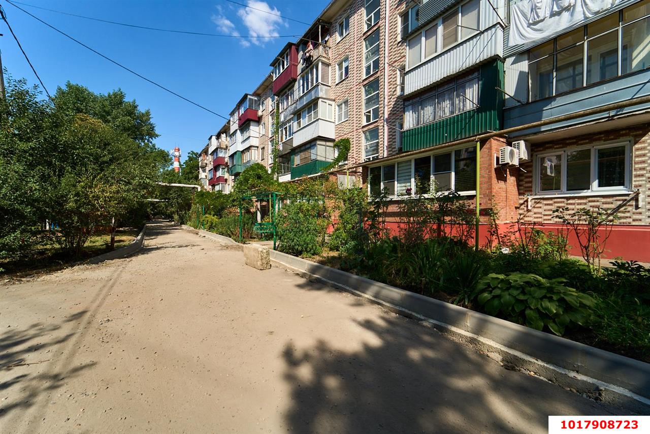 Фото №12: 1-комнатная квартира <span class="whitespace-nowrap">31 м²</span>, <span class="whitespace-nowrap">1/5 эт.</span> - Краснодар, Прикубанский внутригородской округ, мкр. Фестивальный, ул. Гагарина, 85
