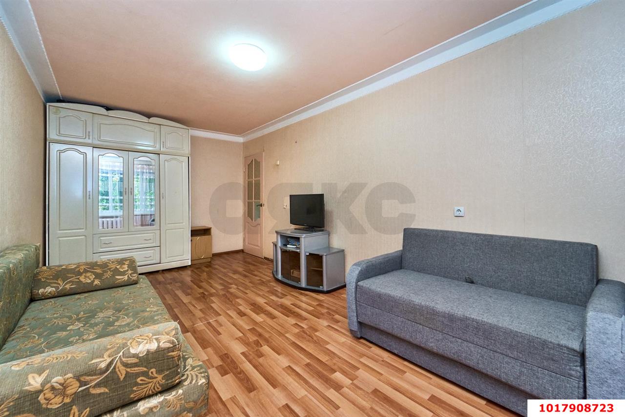 Фото №6: 1-комнатная квартира <span class="whitespace-nowrap">31 м²</span>, <span class="whitespace-nowrap">1/5 эт.</span> - Краснодар, Прикубанский внутригородской округ, мкр. Фестивальный, ул. Гагарина, 85