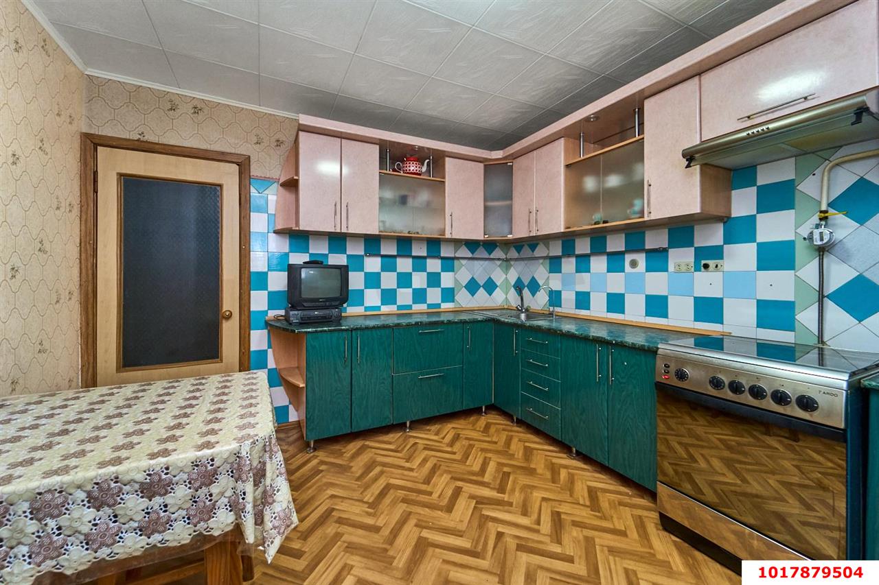 Фото №2: 3-комнатная квартира <span class="whitespace-nowrap">78 м²</span>, <span class="whitespace-nowrap">4/10 эт.</span> - Краснодар, Прикубанский внутригородской округ, мкр. Завод Измерительных Приборов, ул. Московская, 48