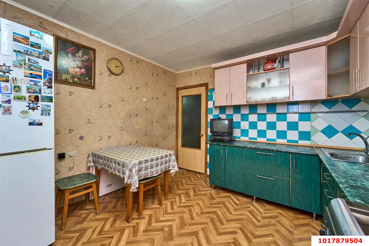 Фото №3: 3-комнатная квартира <span class="whitespace-nowrap">78 м²</span>, <span class="whitespace-nowrap">4/10 эт.</span> - Краснодар, Прикубанский внутригородской округ, мкр. Завод Измерительных Приборов, ул. Московская, 48