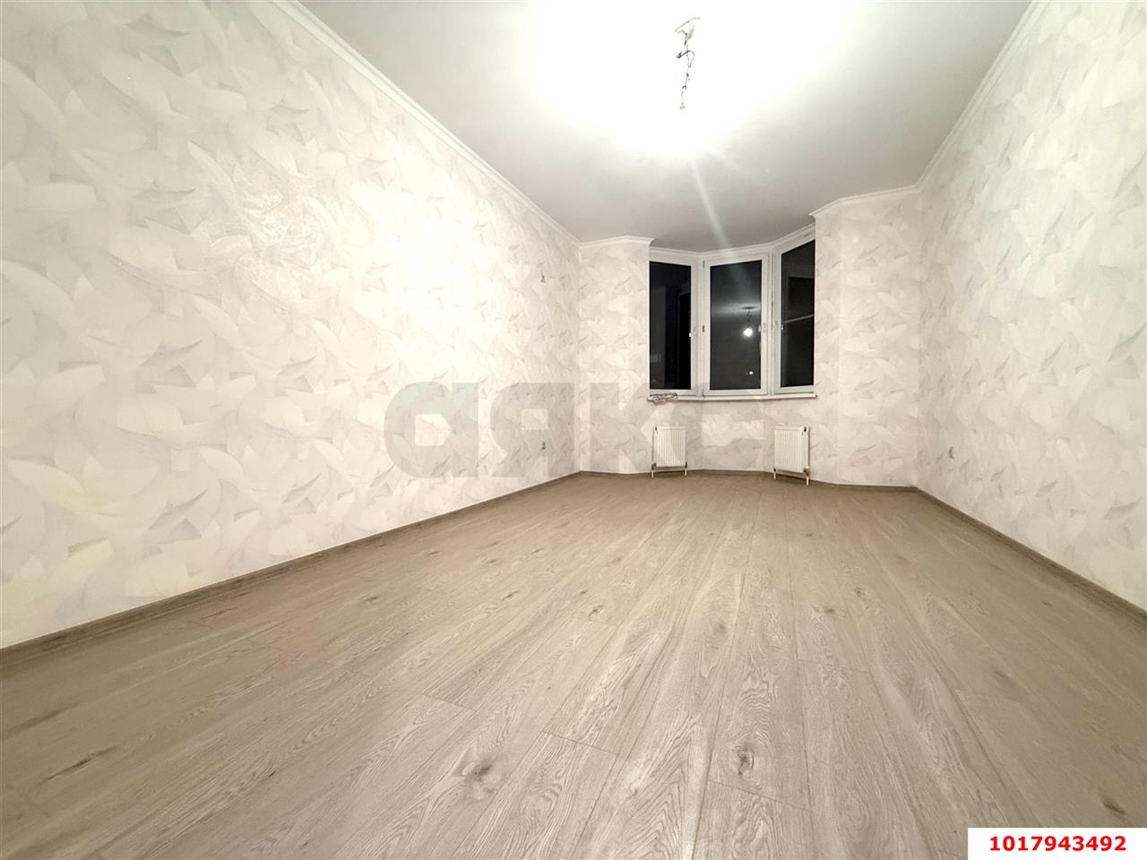 Фото №3: 1-комнатная квартира <span class="whitespace-nowrap">50 м²</span>, <span class="whitespace-nowrap">13/16 эт.</span> - Краснодар, Прикубанский внутригородской округ, Фестивальный, ЖК Екатеринодар, мкр. Солнечный, ул. Архитектора Петина, 14