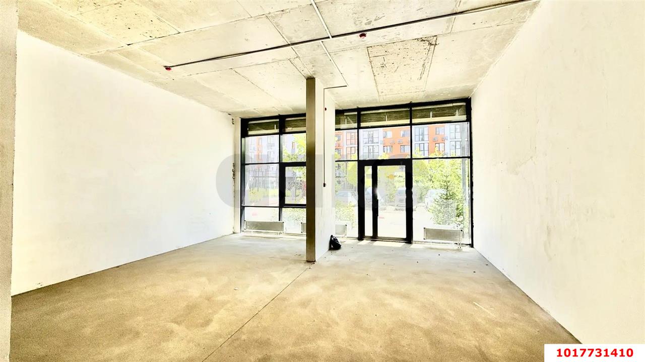 Фото №5: Торговое помещение <span class="whitespace-nowrap">274 м²</span>, <span class="whitespace-nowrap">1/12 эт.</span> - Краснодар, Прикубанский внутригородской округ, мкр. жилой комплекс Друзья, ул. имени Б.С. Кудухова, 1