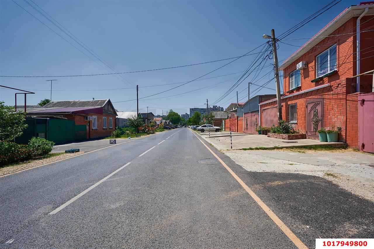 Фото №14: Дом <span class="whitespace-nowrap">440 м²</span> <span class="whitespace-nowrap">+ 6.3 сот.</span>, <span class="whitespace-nowrap">3 эт.</span> - Краснодар, Центральный внутригородской округ, мкр. Дубинка, ул. Кавказская, 49