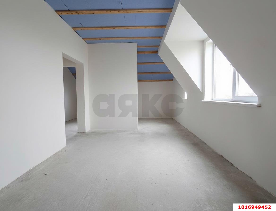 Фото №10: Дом <span class="whitespace-nowrap">110 м²</span> <span class="whitespace-nowrap">+ 4 сот.</span>, <span class="whitespace-nowrap">2 эт.</span> - Индустриальный, мкр. Прикубанский внутригородской округ, ул. Лазурная, 32