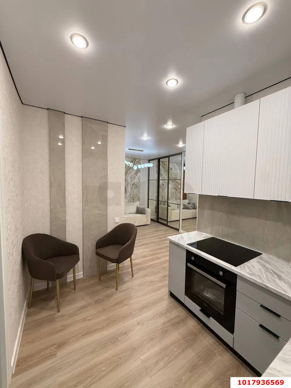 Фото №2: 1-комнатная квартира <span class="whitespace-nowrap">42 м²</span>, <span class="whitespace-nowrap">2/22 эт.</span> - Краснодар, Прикубанский внутригородской округ, мкр. Россинского, б-р Адмиралтейский, 1