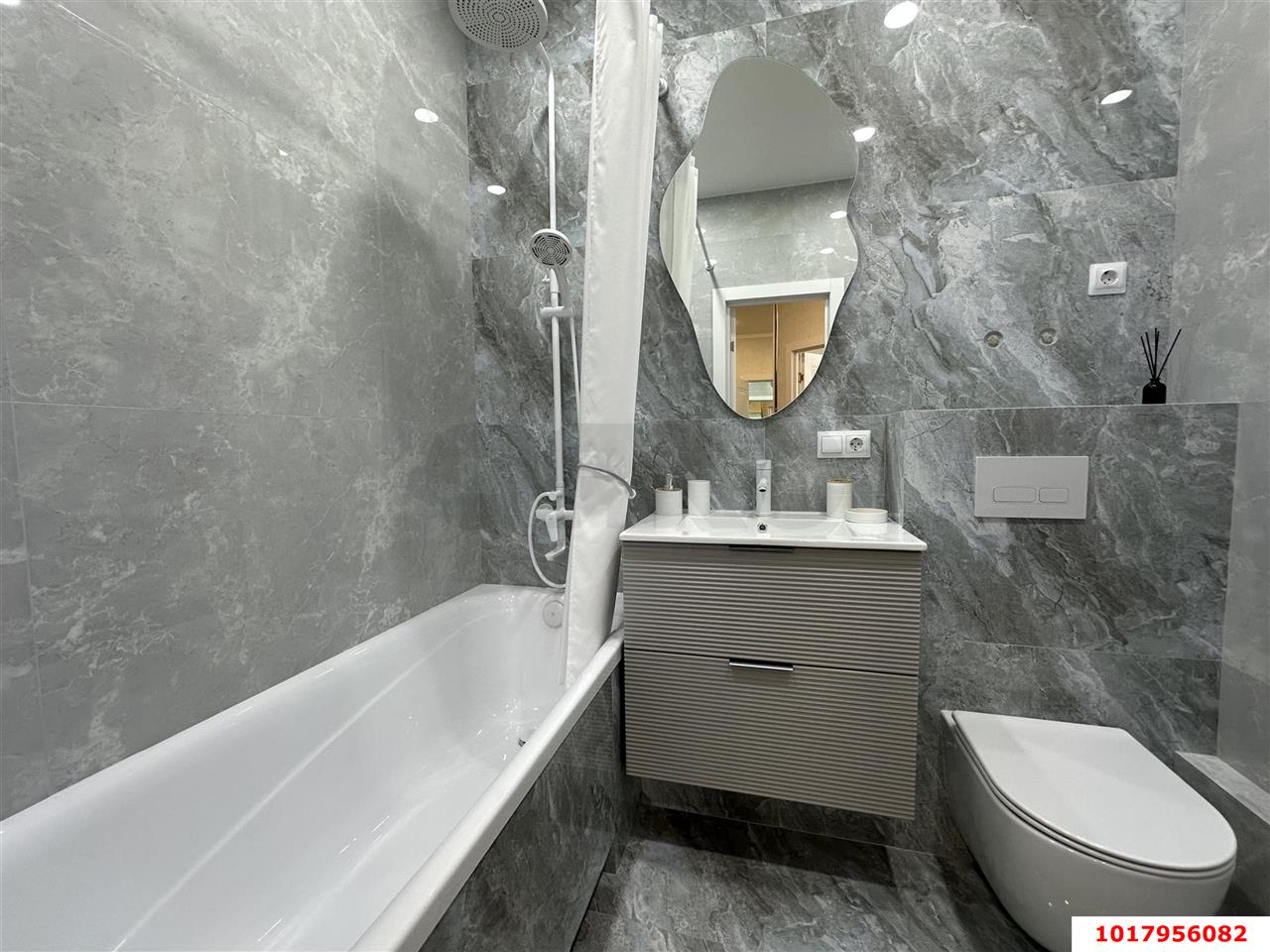 Фото №10: 1-комнатная квартира <span class="whitespace-nowrap">39 м²</span>, <span class="whitespace-nowrap">14/18 эт.</span> - Краснодар, Прикубанский внутригородской округ, Панорама, мкр. ЖК Керченский, ул. им. Героя Сарабеева В.И., 5к3