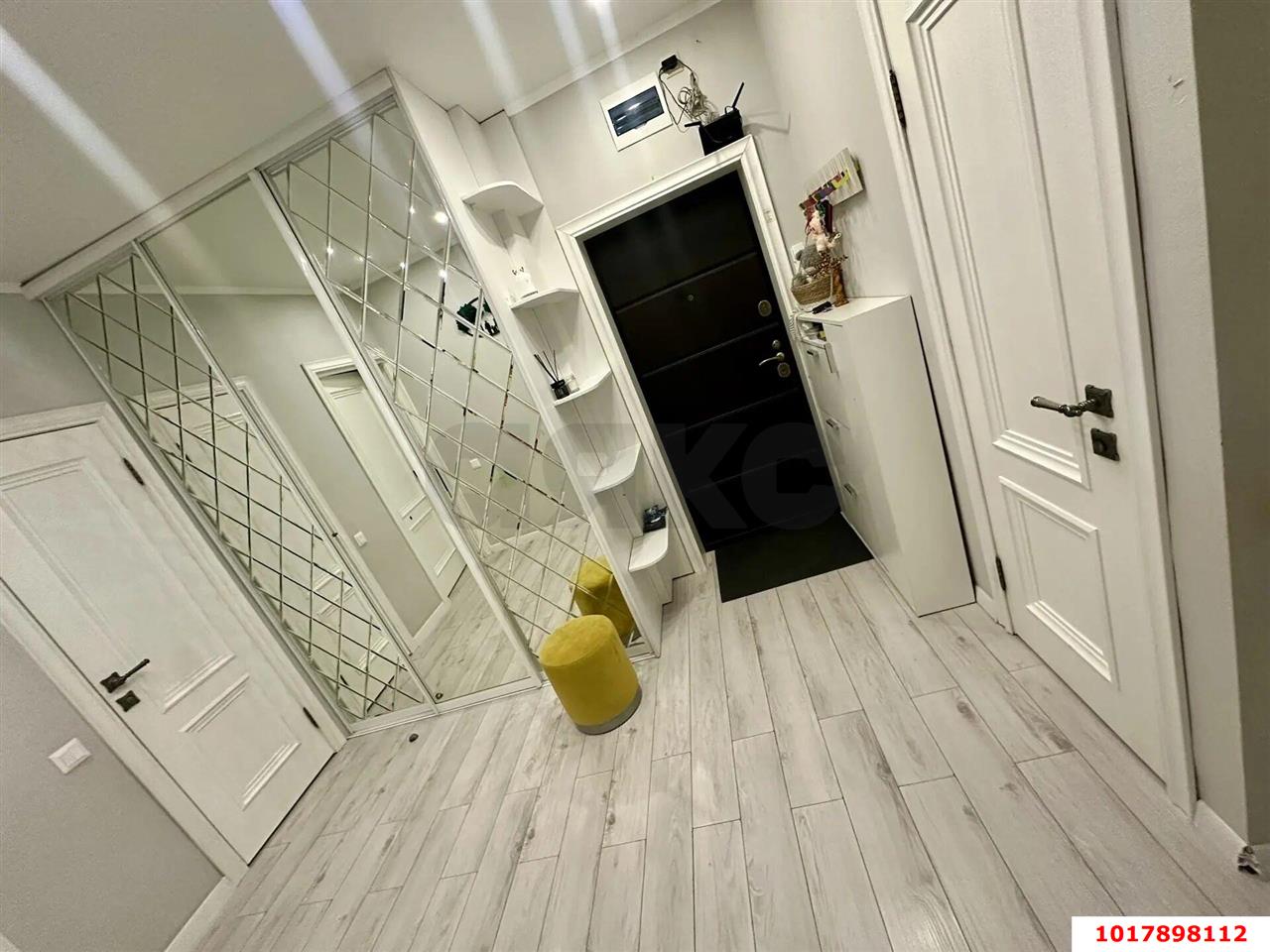 Фото №3: 2-комнатная квартира <span class="whitespace-nowrap">68 м²</span>, <span class="whitespace-nowrap">9/14 эт.</span> - Краснодар, Прикубанский внутригородской округ, Фестивальный, Солнечный, мкр. ЖК Солнечный Парк, ул. имени Симиренко, 37к2