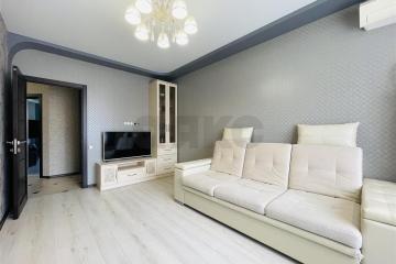 Фото №1: 2-комнатная квартира <span class="whitespace-nowrap">70 м²</span>, <span class="whitespace-nowrap">3/6 эт.</span> - Яблоновский, ул. Космическая, 88/2к7
