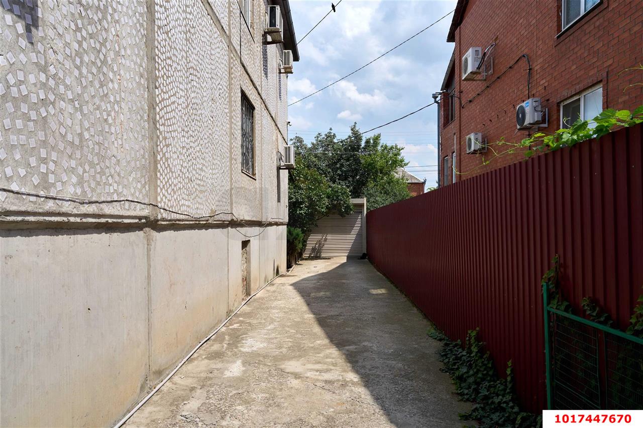 Фото №16: Дом <span class="whitespace-nowrap">124 м²</span> <span class="whitespace-nowrap">+ 1.1 сот.</span>, <span class="whitespace-nowrap">2 эт.</span> - Краснодар, Прикубанский внутригородской округ, Калинино, мкр. Завод Радиоизмерительных Приборов, ул. Тюльпанная
