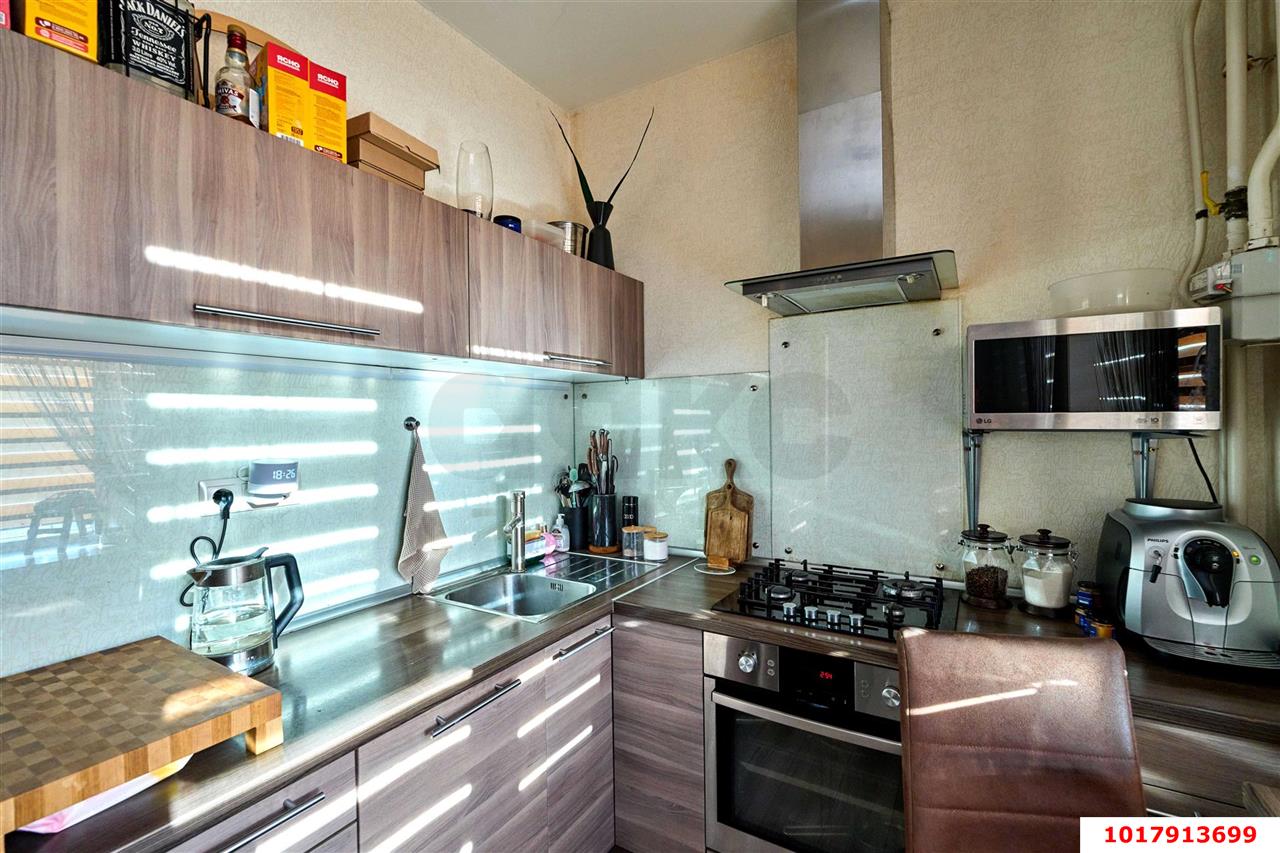 Фото №5: 1-комнатная квартира <span class="whitespace-nowrap">42 м²</span>, <span class="whitespace-nowrap">7/8 эт.</span> - Краснодар, Прикубанский внутригородской округ, мкр. Восточно-Кругликовский, ул. Черкасская, 111