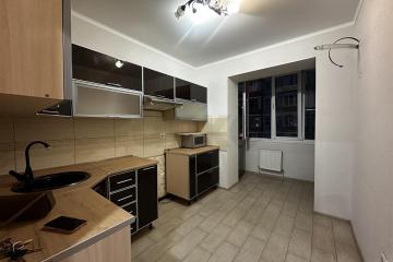 Фото №1: 2-комнатная квартира <span class="whitespace-nowrap">40 м²</span>, <span class="whitespace-nowrap">2/5 эт.</span> - Краснодар, мкр. Завод Радиоизмерительных Приборов, ул. 1 Мая, 277/1