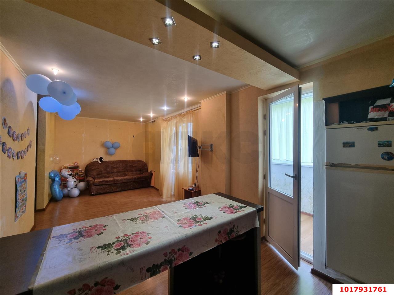 Фото №3: 2-комнатная квартира <span class="whitespace-nowrap">50 м²</span>, <span class="whitespace-nowrap">15/16 эт.</span> - Краснодар, Западный внутригородской округ, мкр. Юбилейный, пр-кт Чекистов, 24/1
