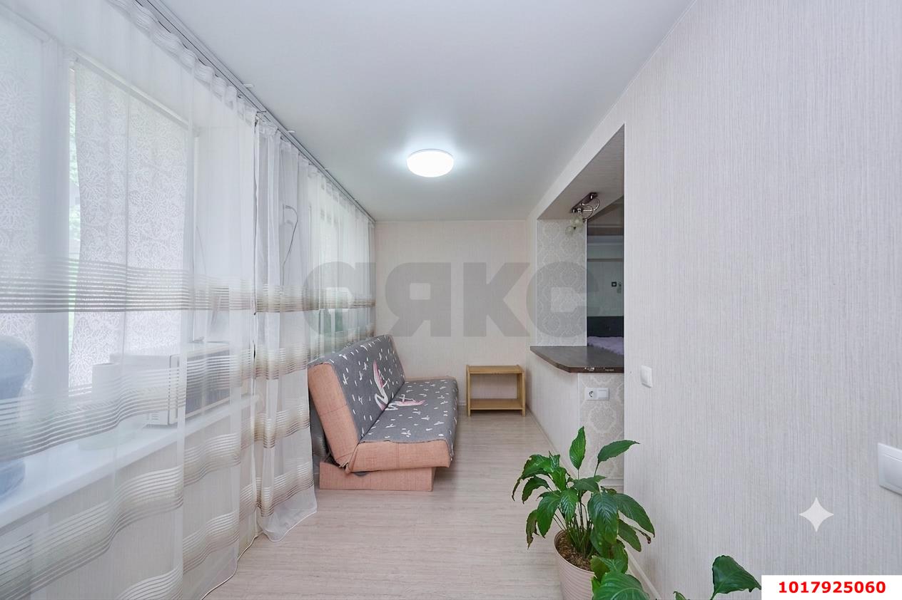 Фото №3: 3-комнатная квартира <span class="whitespace-nowrap">69 м²</span>, <span class="whitespace-nowrap">2/5 эт.</span> - Краснодар, Прикубанский внутригородской округ, мкр. Фестивальный, ул. Герцена, 172