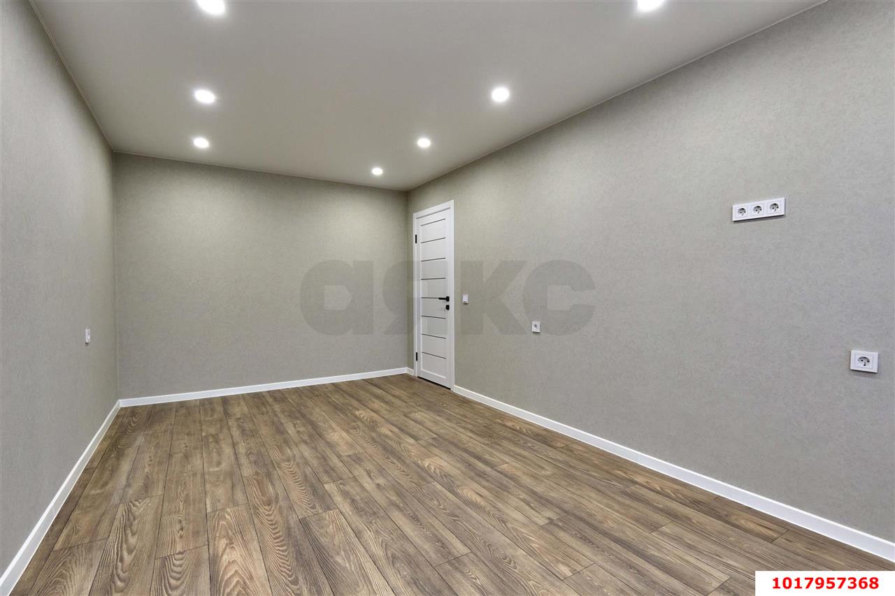 Фото №6: 1-комнатная квартира <span class="whitespace-nowrap">42 м²</span>, <span class="whitespace-nowrap">3/16 эт.</span> - Краснодар, Прикубанский внутригородской округ, мкр. Завод Измерительных Приборов, ул. имени 40-летия Победы, 33/9