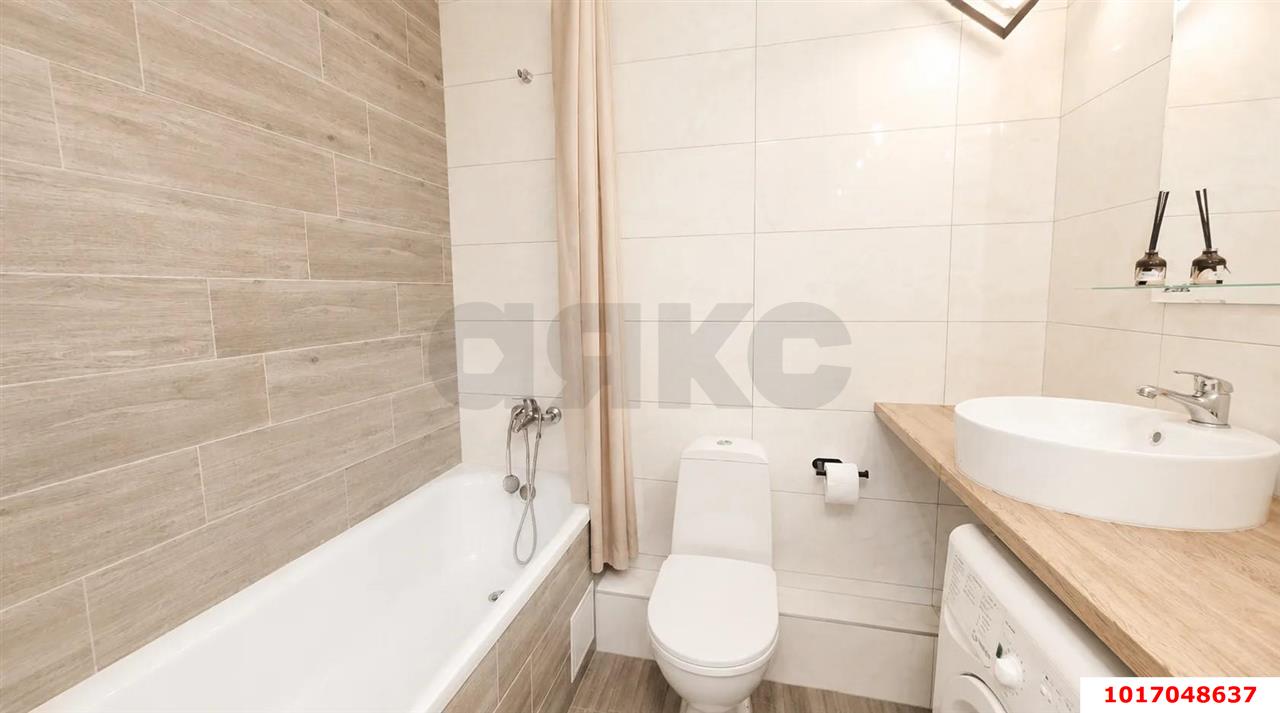 Фото №5: 1-комнатная квартира <span class="whitespace-nowrap">41 м²</span>, <span class="whitespace-nowrap">15/19 эт.</span> - Краснодар, Прикубанский внутригородской округ, Калинино, Завод Радиоизмерительных Приборов, мкр. ЖК Акварели-2