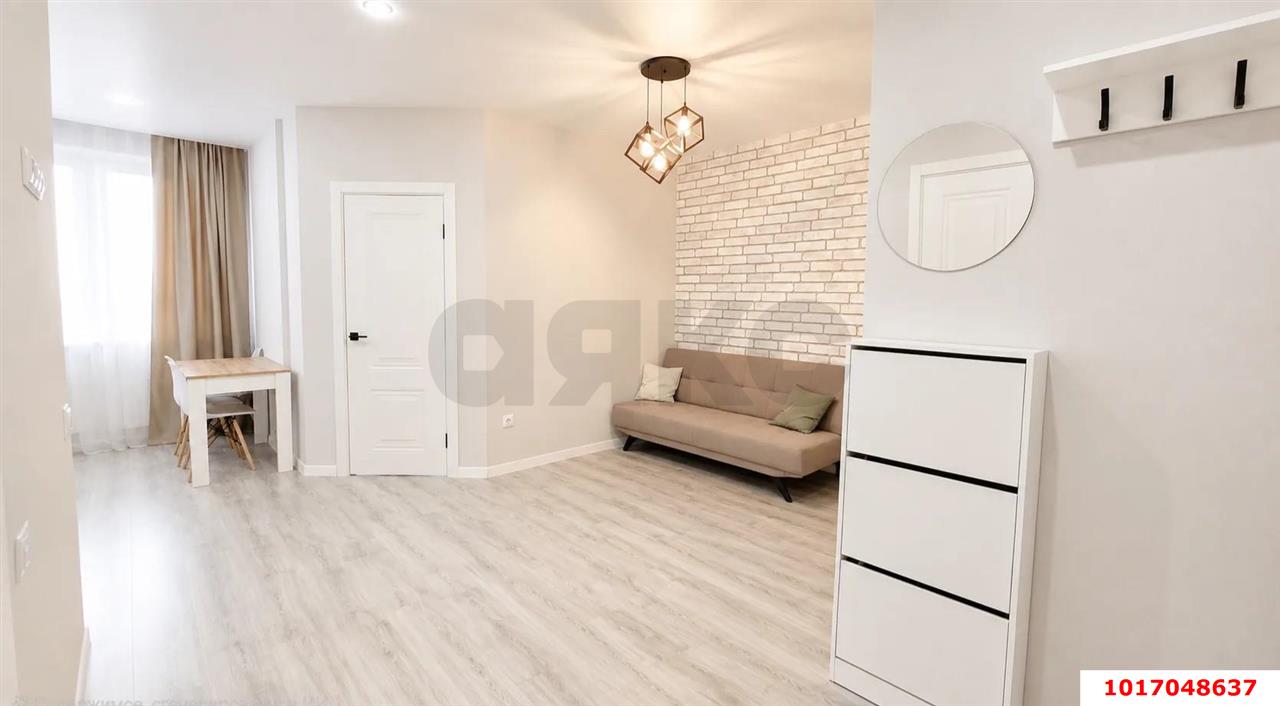 Фото №4: 1-комнатная квартира <span class="whitespace-nowrap">41 м²</span>, <span class="whitespace-nowrap">15/19 эт.</span> - Краснодар, Прикубанский внутригородской округ, Калинино, Завод Радиоизмерительных Приборов, мкр. ЖК Акварели-2