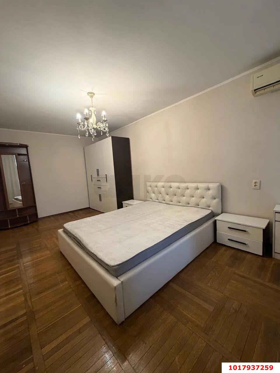 Фото №2: 1-комнатная квартира <span class="whitespace-nowrap">30 м²</span>, <span class="whitespace-nowrap">1/4 эт.</span> - Краснодар, Западный внутригородской округ, мкр. Фестивальный, ул. Парковая, 11