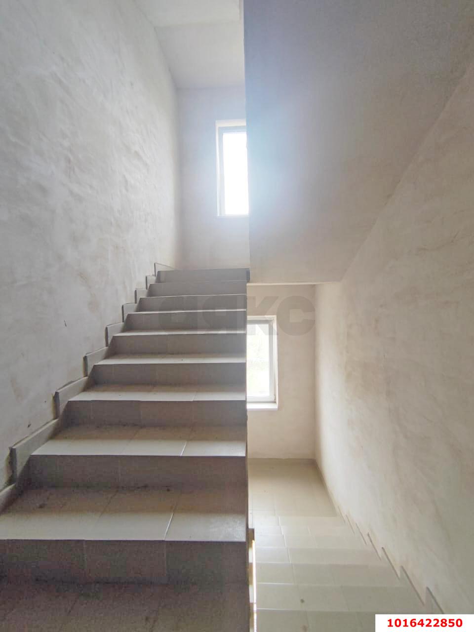 Фото №4: 3-комнатная квартира <span class="whitespace-nowrap">74 м²</span>, <span class="whitespace-nowrap">3/4 эт.</span> - Краснодар, Карасунский внутригородской округ, ж/м Пашковский, ул. Карасунская, 257