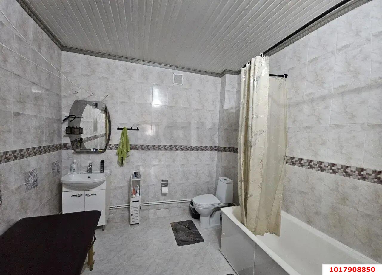 Фото №5: Дом <span class="whitespace-nowrap">180 м²</span> <span class="whitespace-nowrap">+ 3 сот.</span>, <span class="whitespace-nowrap">2 эт.</span> - Краснодар, Карасунский внутригородской округ, мкр. Хлопчато-бумажный Комбинат, пр-д 1-й  Васнецова, 1