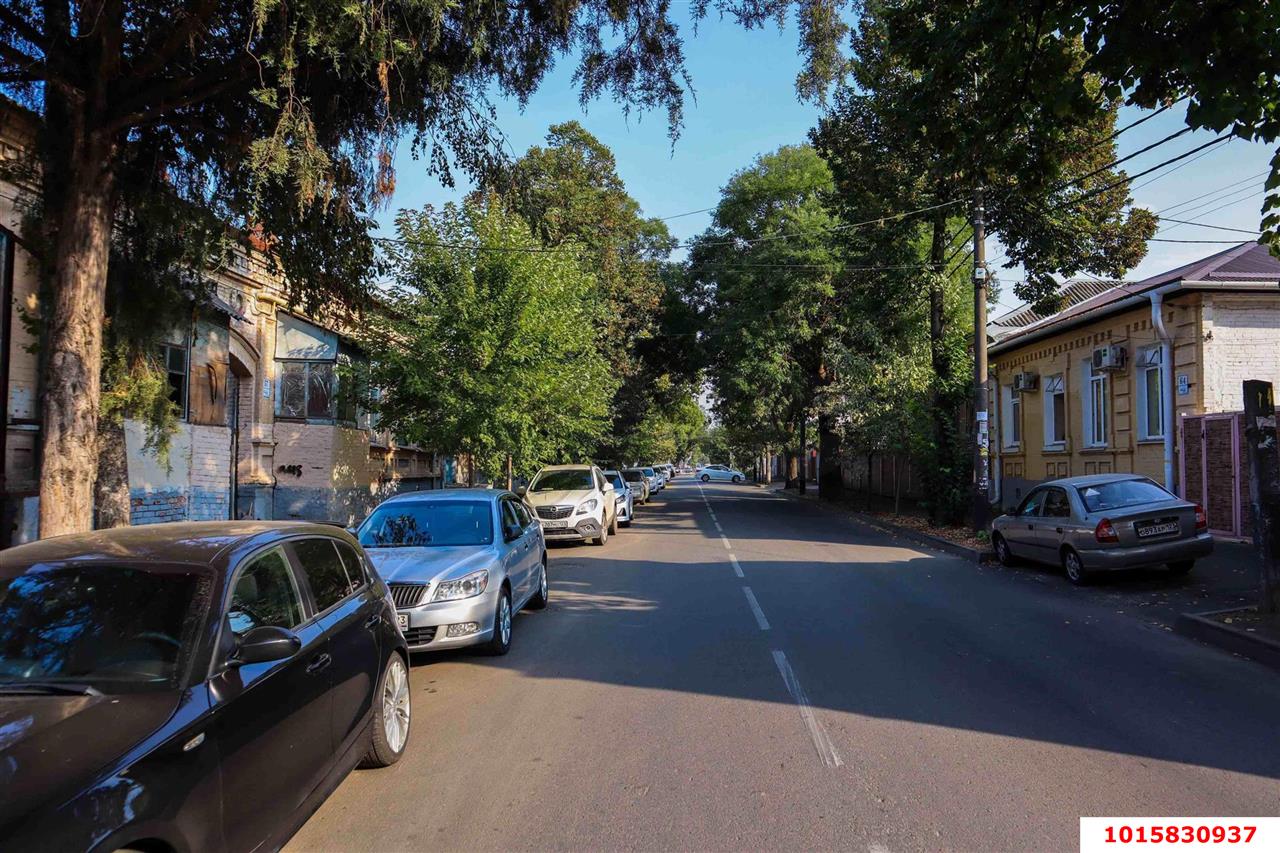 Фото №8: 2-комнатная квартира <span class="whitespace-nowrap">39 м²</span>, <span class="whitespace-nowrap">1/1 эт.</span> - Краснодар, Западный внутригородской округ, мкр. Центральный, ул. имени Максима Горького, 57