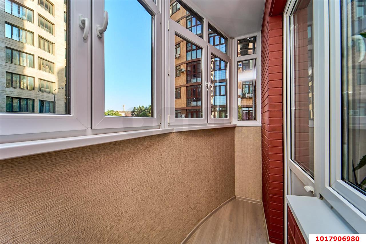 Фото №10: 2-комнатная квартира <span class="whitespace-nowrap">84 м²</span>, <span class="whitespace-nowrap">2/19 эт.</span> - Краснодар, Западный внутригородской округ, мкр. Горгаз, ул. Николая Кондратенко, 6к1
