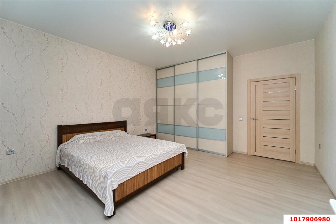 Фото №5: 2-комнатная квартира <span class="whitespace-nowrap">84 м²</span>, <span class="whitespace-nowrap">2/19 эт.</span> - Краснодар, Западный внутригородской округ, мкр. Горгаз, ул. Николая Кондратенко, 6к1