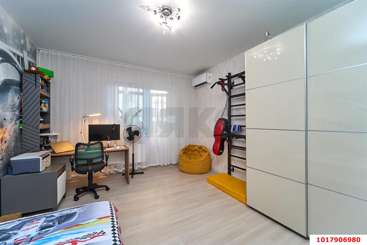 Фото №7: 2-комнатная квартира <span class="whitespace-nowrap">84 м²</span>, <span class="whitespace-nowrap">2/19 эт.</span> - Краснодар, Западный внутригородской округ, мкр. Горгаз, ул. Николая Кондратенко, 6к1