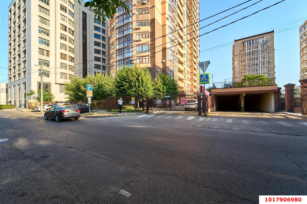 Фото №20: 2-комнатная квартира <span class="whitespace-nowrap">84 м²</span>, <span class="whitespace-nowrap">2/19 эт.</span> - Краснодар, Западный внутригородской округ, мкр. Горгаз, ул. Николая Кондратенко, 6к1
