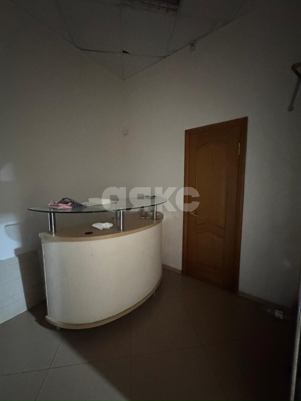 Фото №5: Коммерция <span class="whitespace-nowrap">71 м²</span>, <span class="whitespace-nowrap">1/3 эт.</span> - Туапсе, ул. Октябрьской Революции, 7