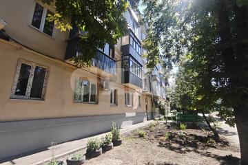 Фото №1: 2-комнатная квартира <span class="whitespace-nowrap">41 м²</span>, <span class="whitespace-nowrap">3/5 эт.</span> - Мариуполь, р. Ильичёвский, пр-кт Металлургов, 172