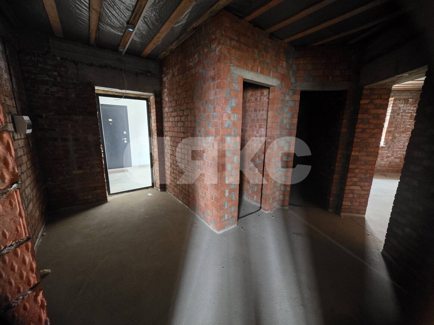 Фото №6: 2-комнатная квартира <span class="whitespace-nowrap">80 м²</span>, <span class="whitespace-nowrap">3/3 эт.</span> - Кореновск, мкр. 10-й, ул. Таманская, 3к2
