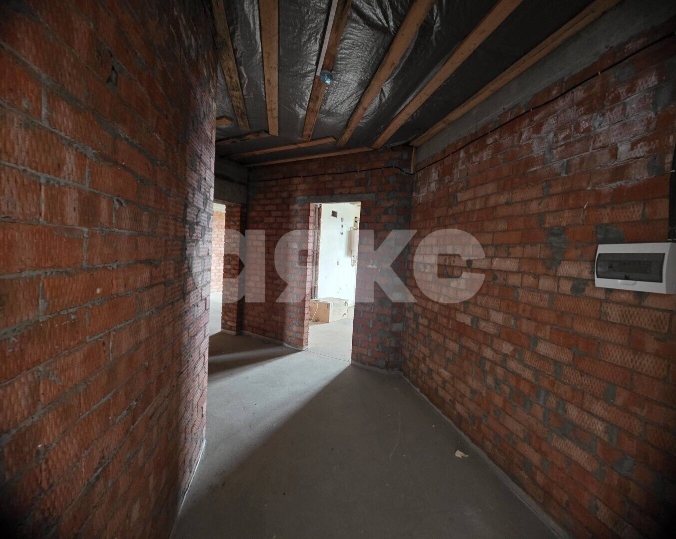 Фото №7: 2-комнатная квартира <span class="whitespace-nowrap">80 м²</span>, <span class="whitespace-nowrap">3/3 эт.</span> - Кореновск, мкр. 10-й, ул. Таманская, 3к2