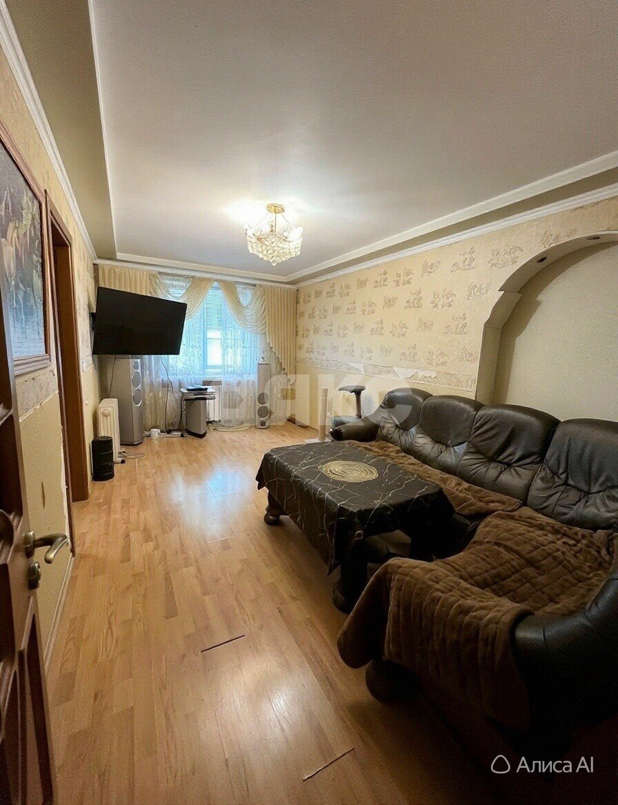 Фото №3: 4-комнатная квартира <span class="whitespace-nowrap">84 м²</span>, <span class="whitespace-nowrap">3/9 эт.</span> - Мариуполь, Жовтневый, мкр. Западный, ул. 50 лет СССР, 16