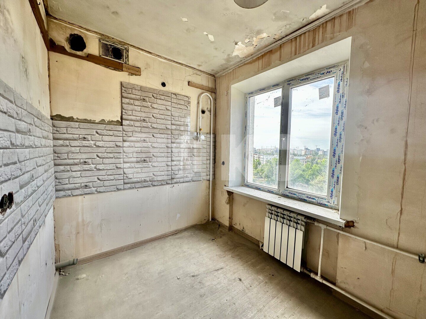 Фото №2: 3-комнатная квартира <span class="whitespace-nowrap">59 м²</span>, <span class="whitespace-nowrap">9/9 эт.</span> - Мариуполь, р. Жовтневый, ул. Карла Либкнехта, 110