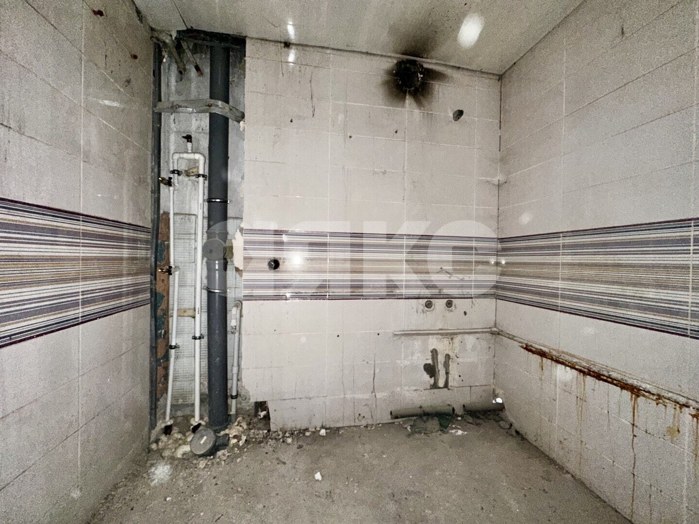 Фото №10: 3-комнатная квартира <span class="whitespace-nowrap">59 м²</span>, <span class="whitespace-nowrap">9/9 эт.</span> - Мариуполь, р. Жовтневый, ул. Карла Либкнехта, 110