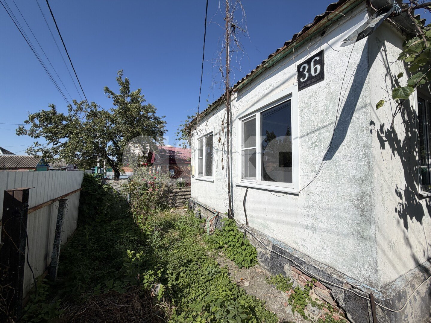 Фото №2: Дом <span class="whitespace-nowrap">63 м²</span> <span class="whitespace-nowrap">+ 4.48 сот.</span>, <span class="whitespace-nowrap">1 эт.</span> - Кореновск, мкр. 2-й квартал, пер. Болотникова, 36
