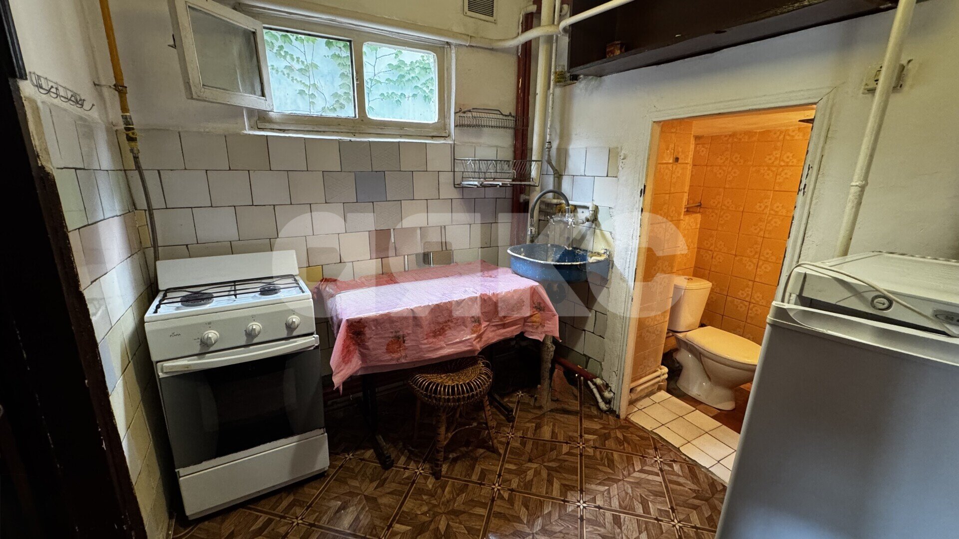 Фото №6: Дом <span class="whitespace-nowrap">25 м²</span> <span class="whitespace-nowrap">+ 1 сот.</span>, <span class="whitespace-nowrap">3 эт.</span> - Туапсе, ул. Керченская, 10