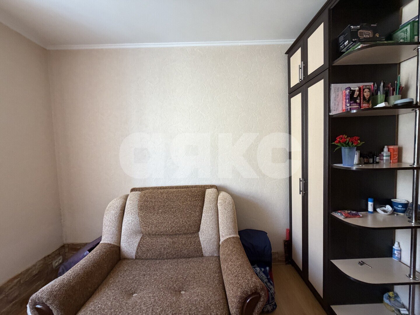 Фото №3: 2-комнатная квартира <span class="whitespace-nowrap">52 м²</span>, <span class="whitespace-nowrap">1/2 эт.</span> - Кореновск, мкр. 2-й квартал, ул. Ленина, 116