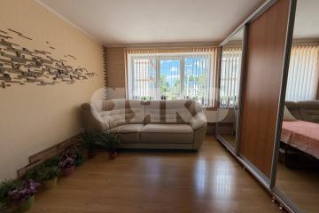 Фото №1: 2-комнатная квартира <span class="whitespace-nowrap">52 м²</span>, <span class="whitespace-nowrap">1/2 эт.</span> - Кореновск, мкр. 2-й квартал, ул. Ленина, 116