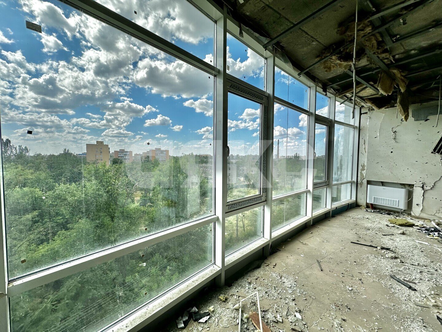 Фото №15: 3-комнатная квартира <span class="whitespace-nowrap">203 м²</span>, <span class="whitespace-nowrap">5/10 эт.</span> - Мариуполь, р. Жовтневый, пр-кт Строителей, 110