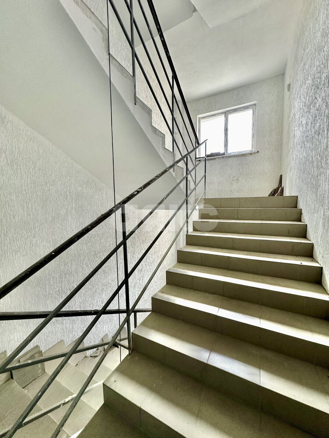 Фото №23: 3-комнатная квартира <span class="whitespace-nowrap">203 м²</span>, <span class="whitespace-nowrap">5/10 эт.</span> - Мариуполь, р. Жовтневый, пр-кт Строителей, 110