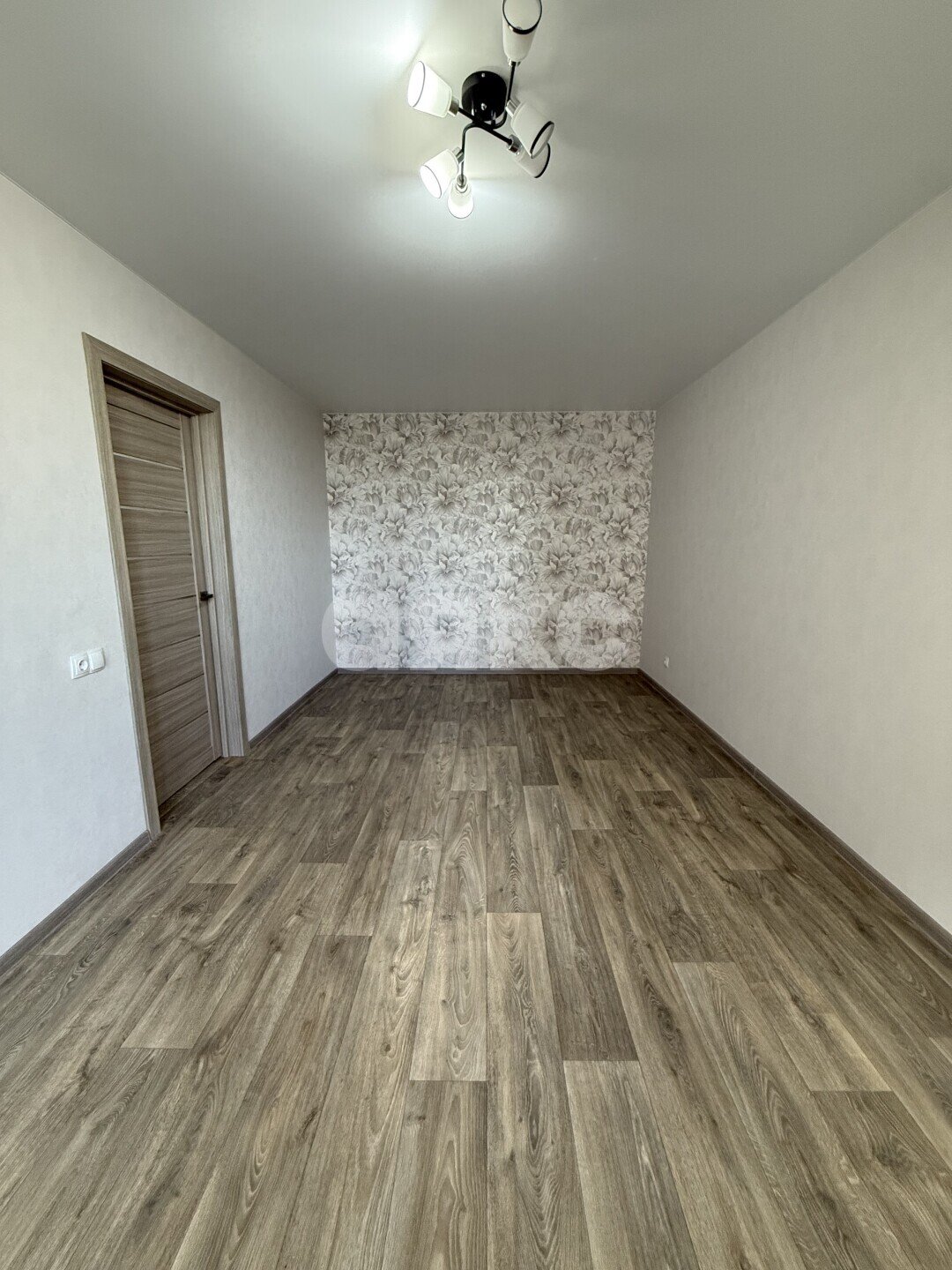 Фото №4: 3-комнатная квартира <span class="whitespace-nowrap">57 м²</span>, <span class="whitespace-nowrap">5/9 эт.</span> - Мариуполь, Левобережный, мкр. Азовский, пр-кт Победы, 112