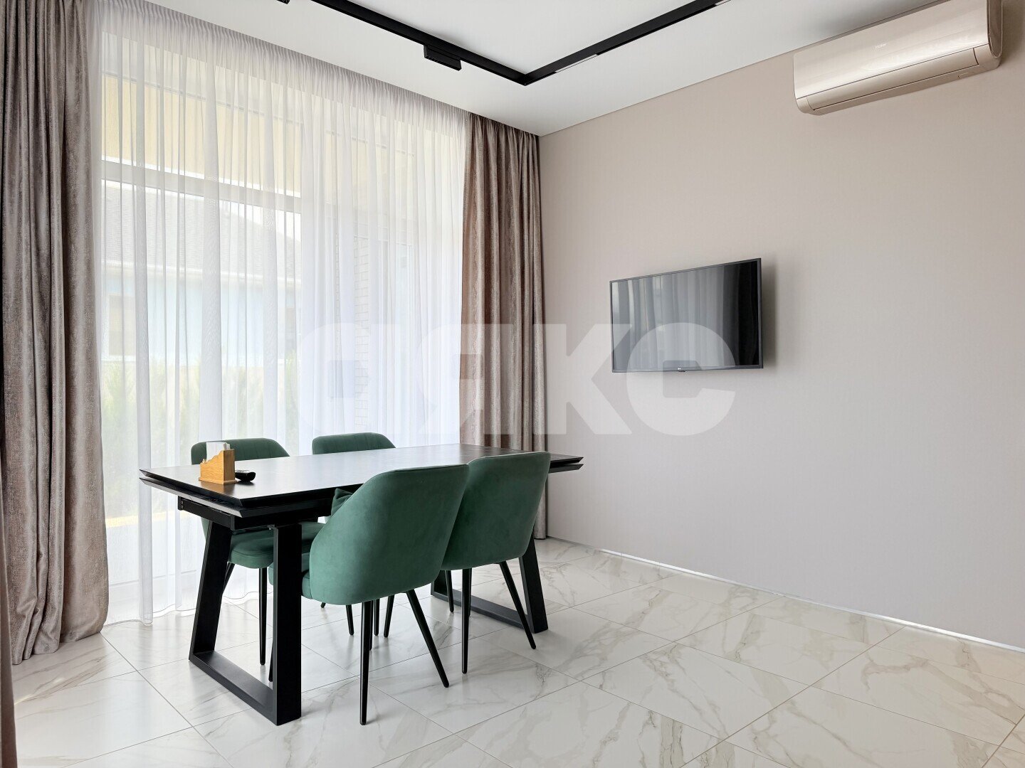 Фото №5: Дом <span class="whitespace-nowrap">274 м²</span> <span class="whitespace-nowrap">+ 5 сот.</span>, <span class="whitespace-nowrap">2 эт.</span> - Супсех, ул. Александра Бека, 3