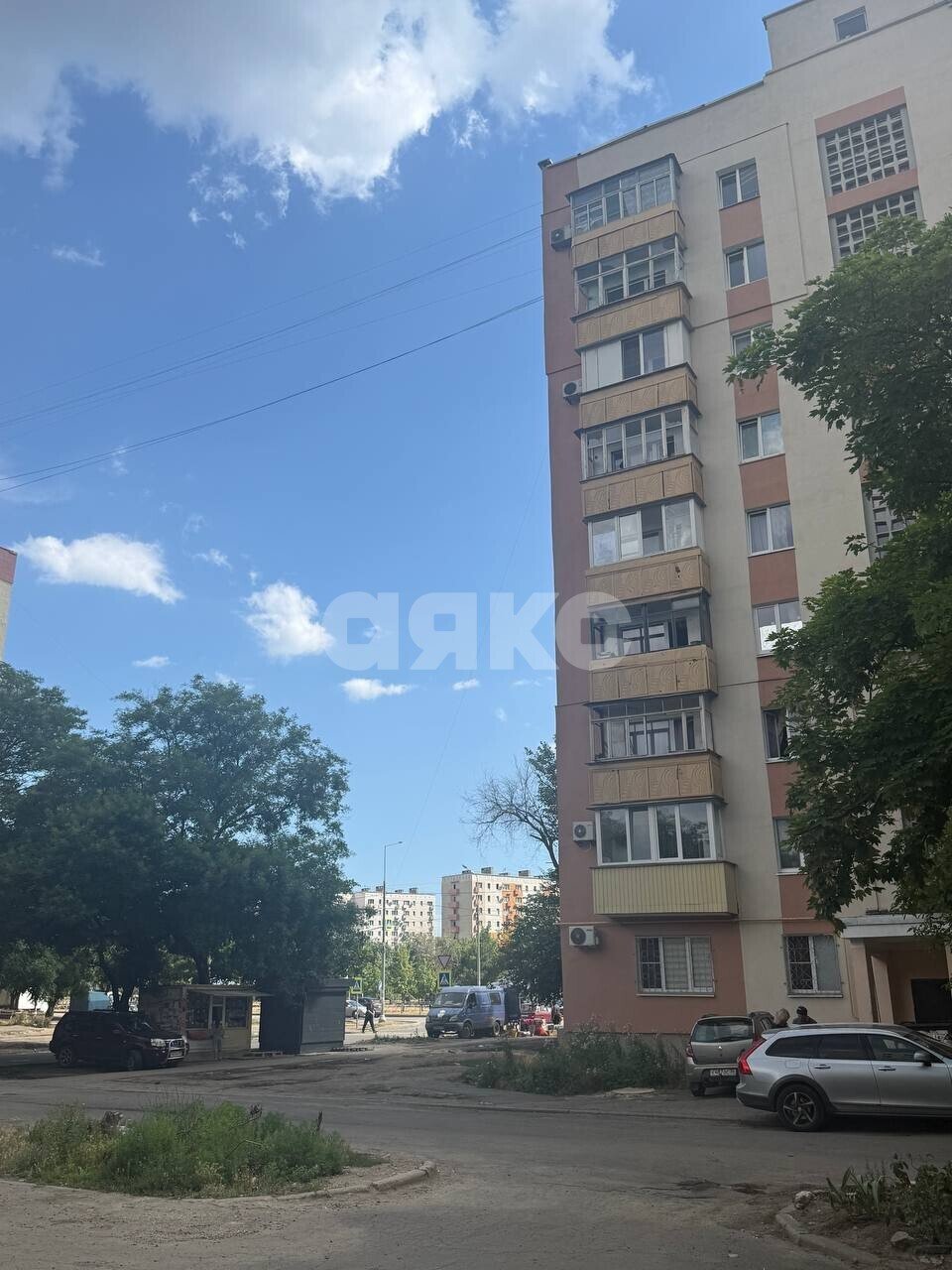 Фото №2: 2-комнатная квартира <span class="whitespace-nowrap">52 м²</span>, <span class="whitespace-nowrap">8/9 эт.</span> - Мариуполь, Жовтневый, Западный, мкр. 22-й, б-р Шевченко, 307
