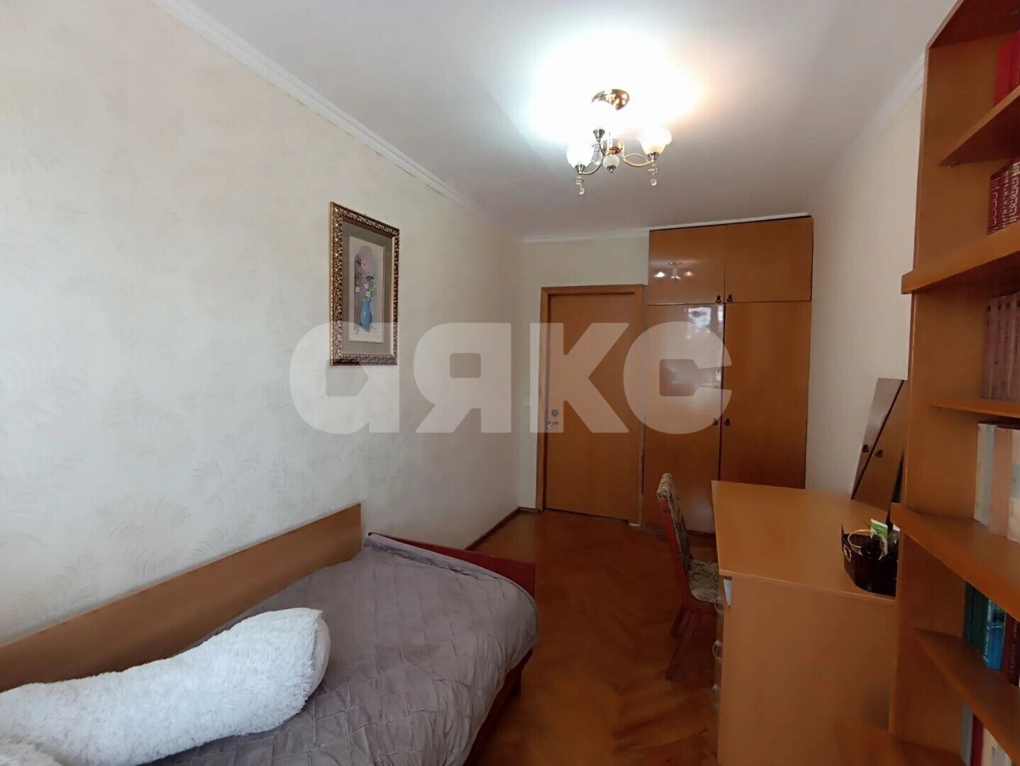Фото №4: 4-комнатная квартира <span class="whitespace-nowrap">67 м²</span>, <span class="whitespace-nowrap">4/5 эт.</span> - Майкоп, мкр. Центр, ул. Ленина, 4