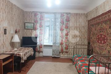 Фото №1: 3-комнатная квартира <span class="whitespace-nowrap">77 м²</span>, <span class="whitespace-nowrap">2/5 эт.</span> - Волгоград, р. Тракторозаводский, ул. Жолудева, 2