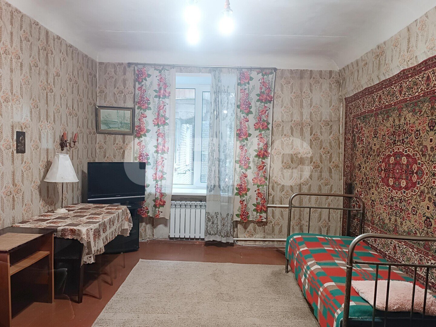 Фото №1: 3-комнатная квартира <span class="whitespace-nowrap">77 м²</span>, <span class="whitespace-nowrap">2/5 эт.</span> - Волгоград, р. Тракторозаводский, ул. Жолудева, 2