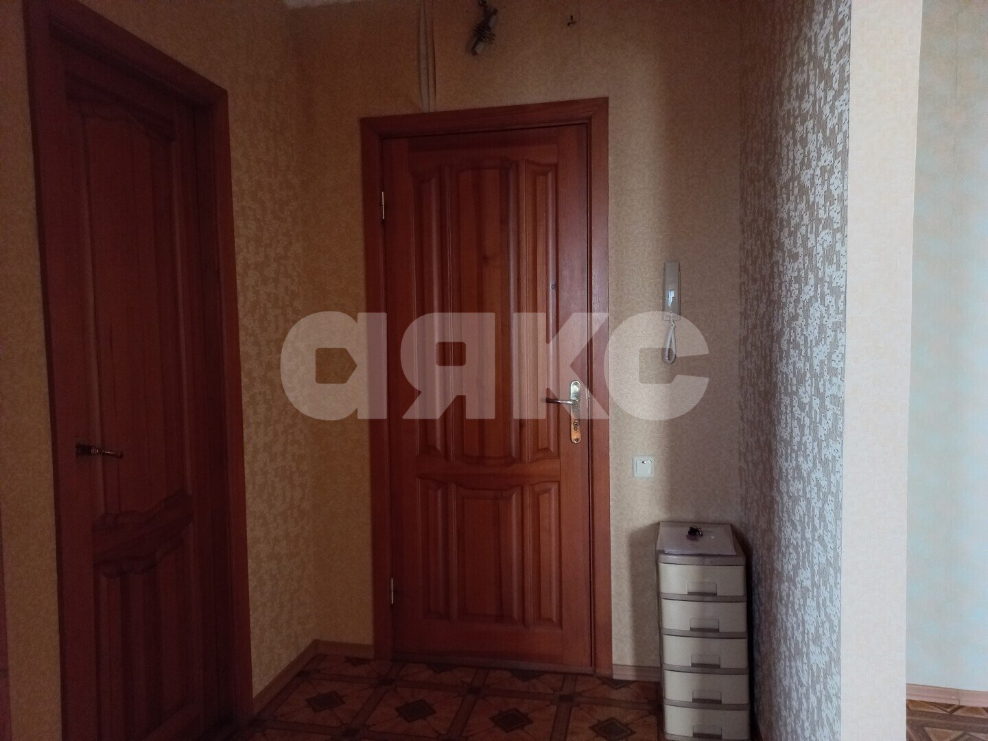 Фото №10: 1-комнатная квартира <span class="whitespace-nowrap">36 м²</span>, <span class="whitespace-nowrap">9/9 эт.</span> - Волгоград, р. Краснооктябрьский, ул. Маршала Ерёменко, 35