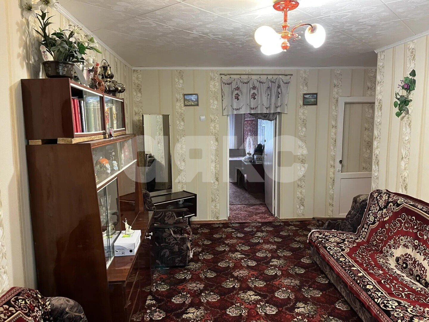Фото №3: 3-комнатная квартира <span class="whitespace-nowrap">56 м²</span>, <span class="whitespace-nowrap">1/5 эт.</span> - Волгоград, р. Центральный, ул. Землянского, 9