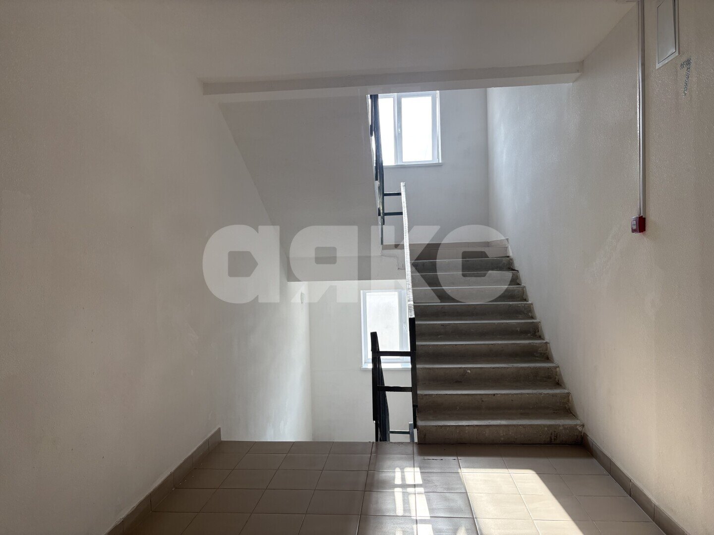 Фото №8: 1-комнатная квартира <span class="whitespace-nowrap">24 м²</span>, <span class="whitespace-nowrap">7/7 эт.</span> - Волгоград, Краснооктябрьский, СНТ Монолит, мкр. ЖК На Матросова, ул. Ломоносова, 85